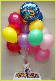  zmir ieki hediye sevgilime hediye iek  Sevdiklerinize 17 adet uan balon demeti yollayin.